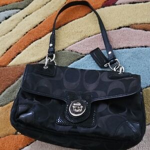 Vintage Coach Black Shoulder Bag
